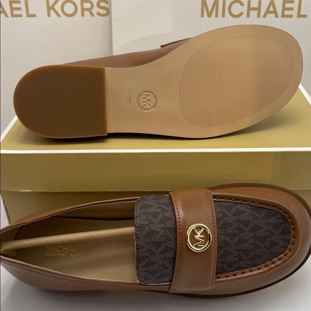 Michael Kors HANNAH LOAFER
FAUX LEATHER
49F5HNFP2L
Brown - Picture 3 of 16